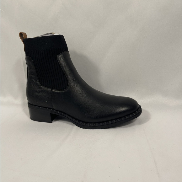 Gentle Souls Emmie Chelsea Boots Women's SZ 8.5 Black Leather Ankle Booties New - Picture 4 of 8